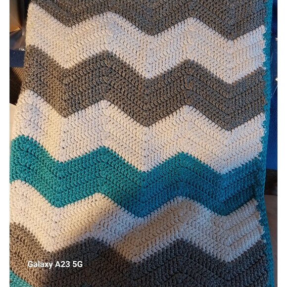 Handmade Crochet Chevron Blanket Gray White Teal Zigzag Pattern 40" X 60" Soft T - Picture 2 of 2